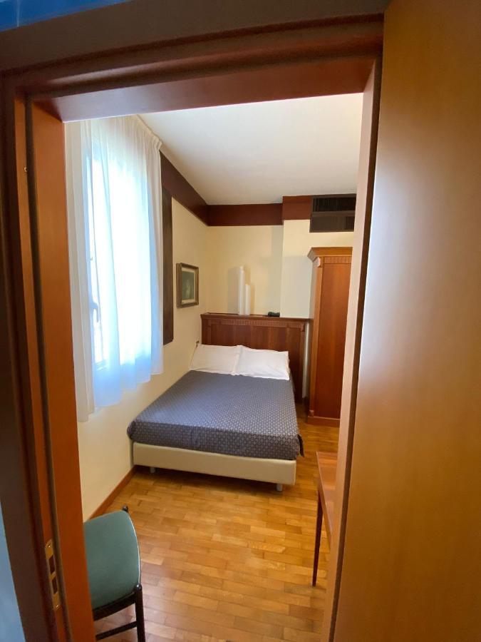 Hotel Bellevue Rimini Esterno foto