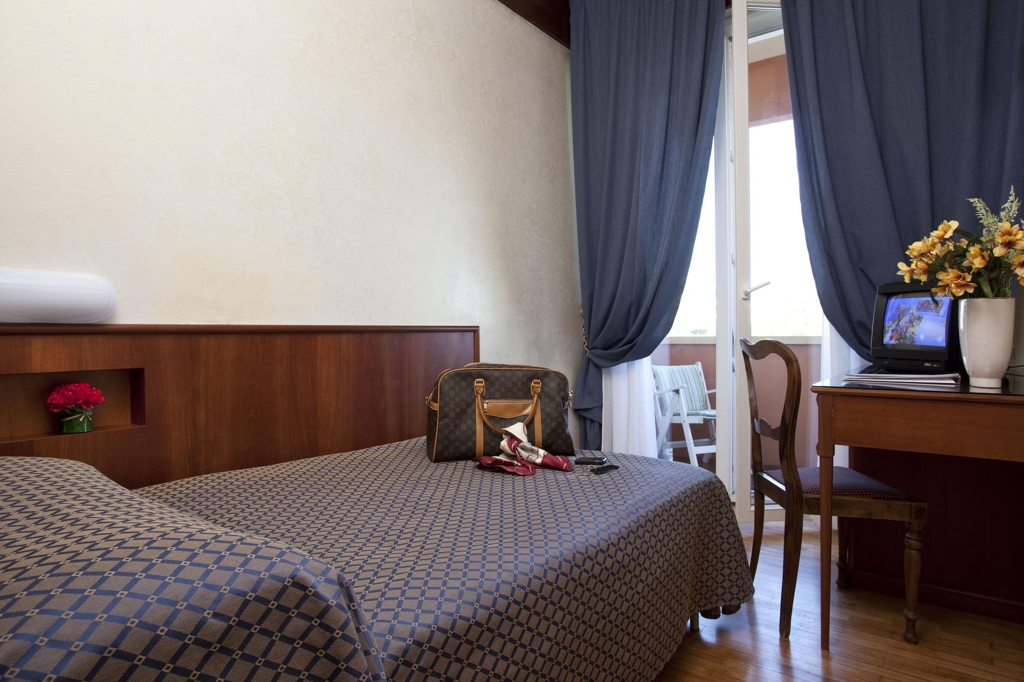Hotel Bellevue Rimini Esterno foto