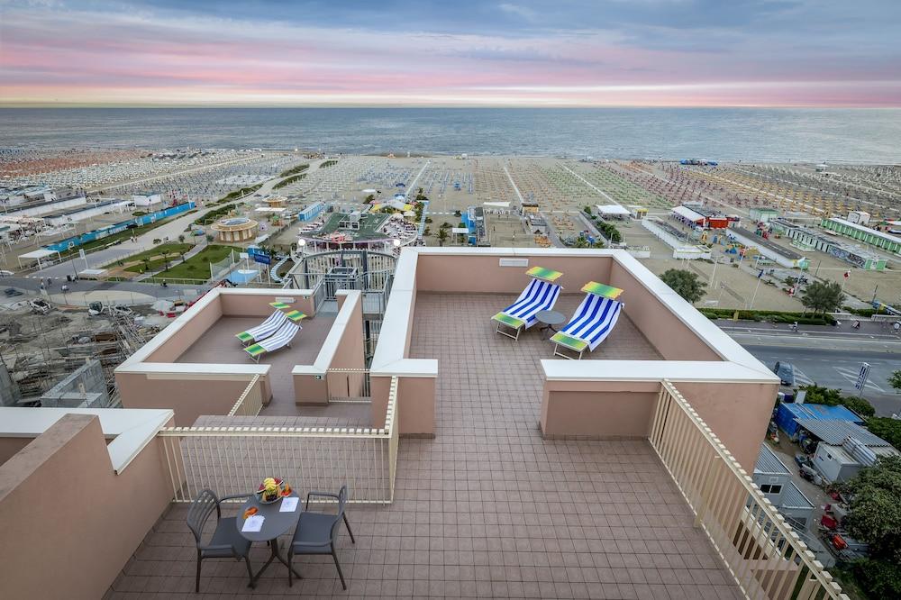 Hotel Bellevue Rimini Esterno foto