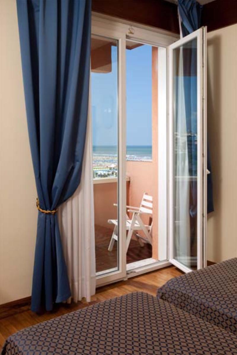 Hotel Bellevue Rimini Esterno foto