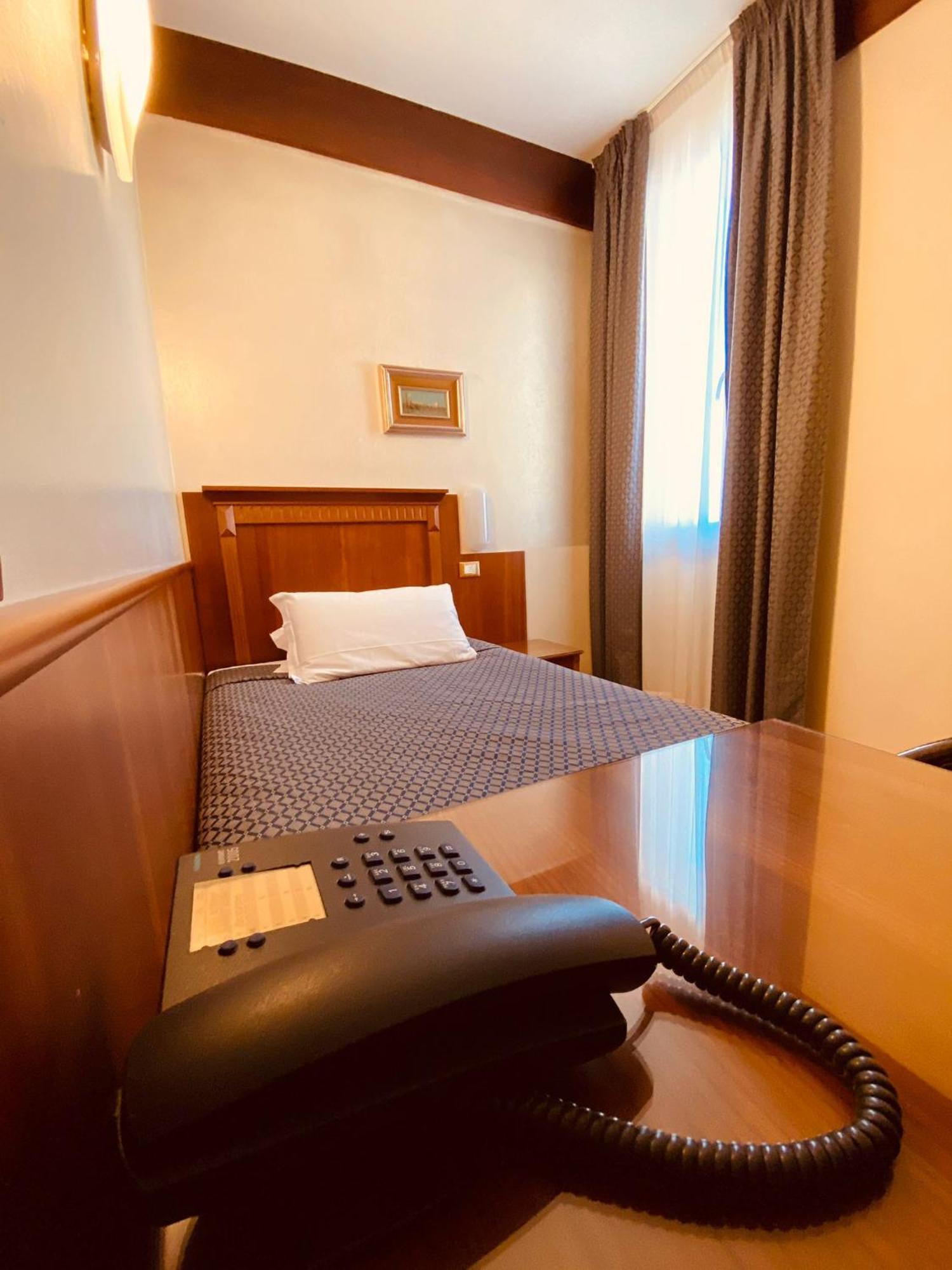 Hotel Bellevue Rimini Esterno foto
